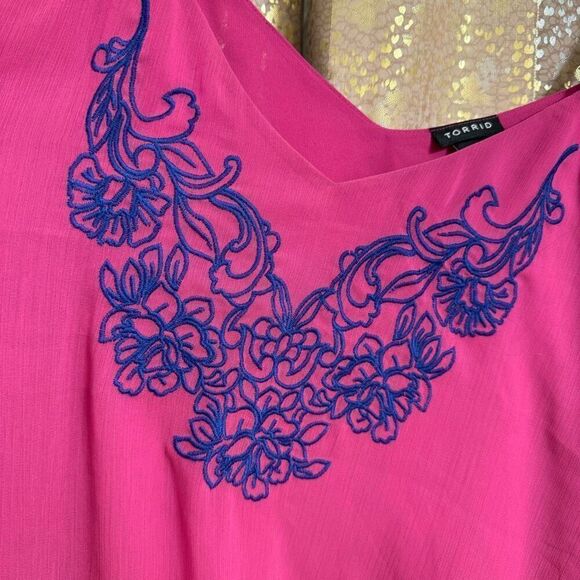 Torrid Sophie Hot Pink Blue Floral Embroidered Chiffon Tank Top 0 Large - Picture 3 of 7